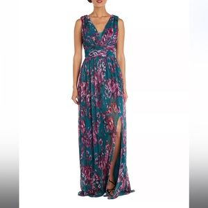 Nightway Petite V neck floral gown